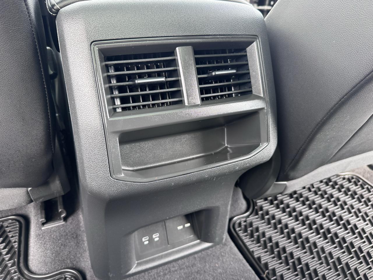 Volkswagen Atlas Cross Sport 2.0T SE w/Technology 4MOTION 2023