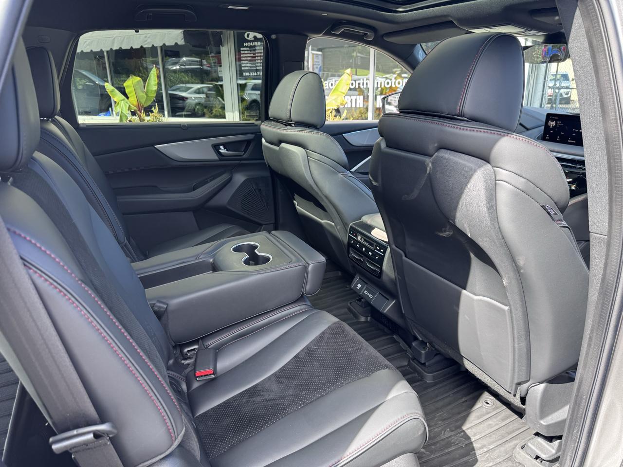 Acura MDX SH-AWD w/A-Spec Package 2024