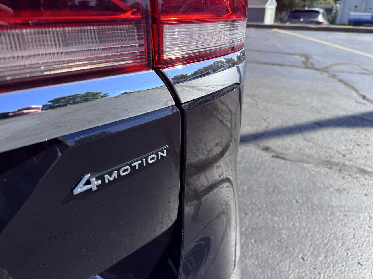 Volkswagen Atlas 2.0T SE w/Technology 4MOTION 2025