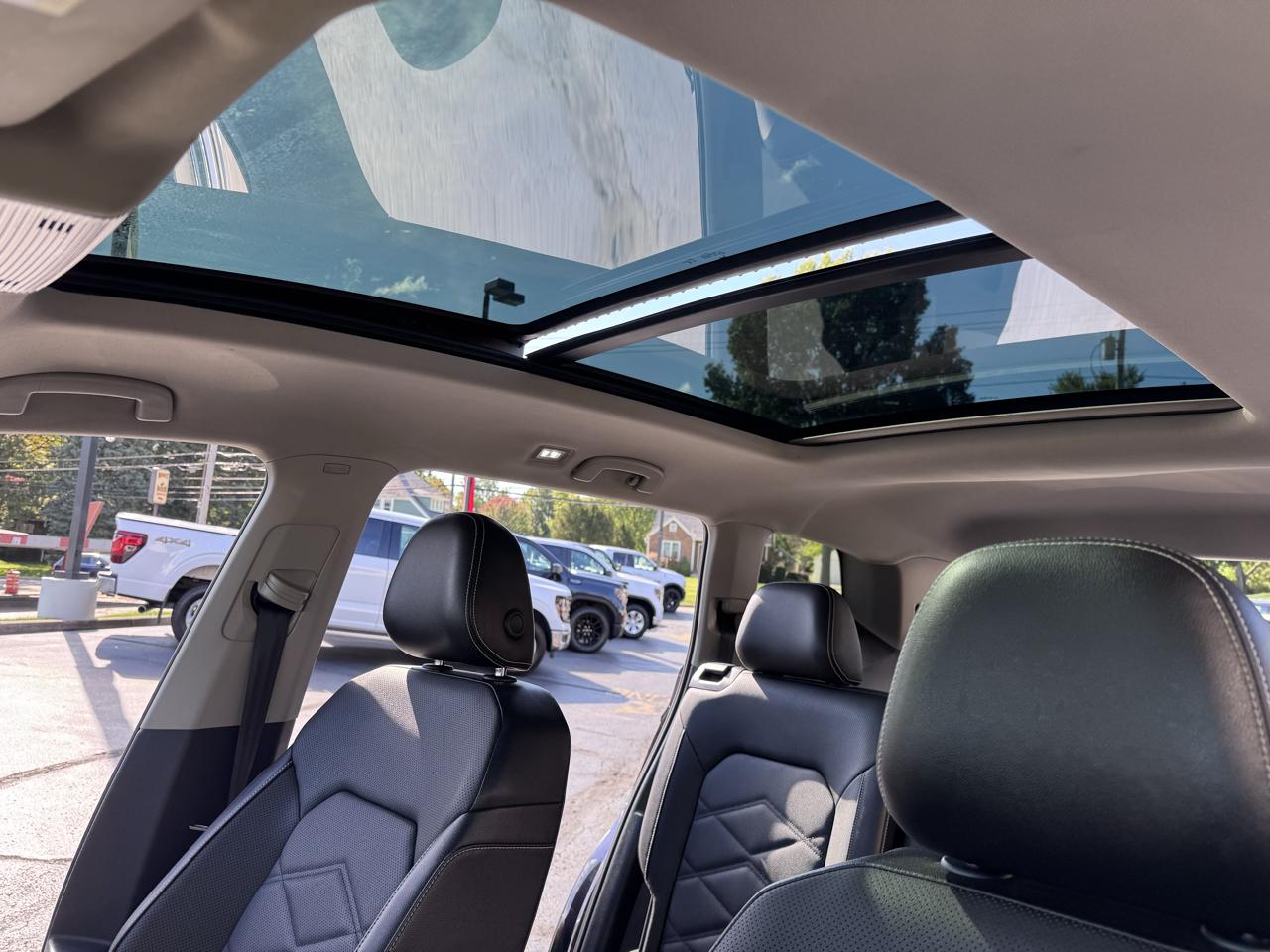 Volkswagen Atlas 2.0T SE w/Technology 4MOTION 2025