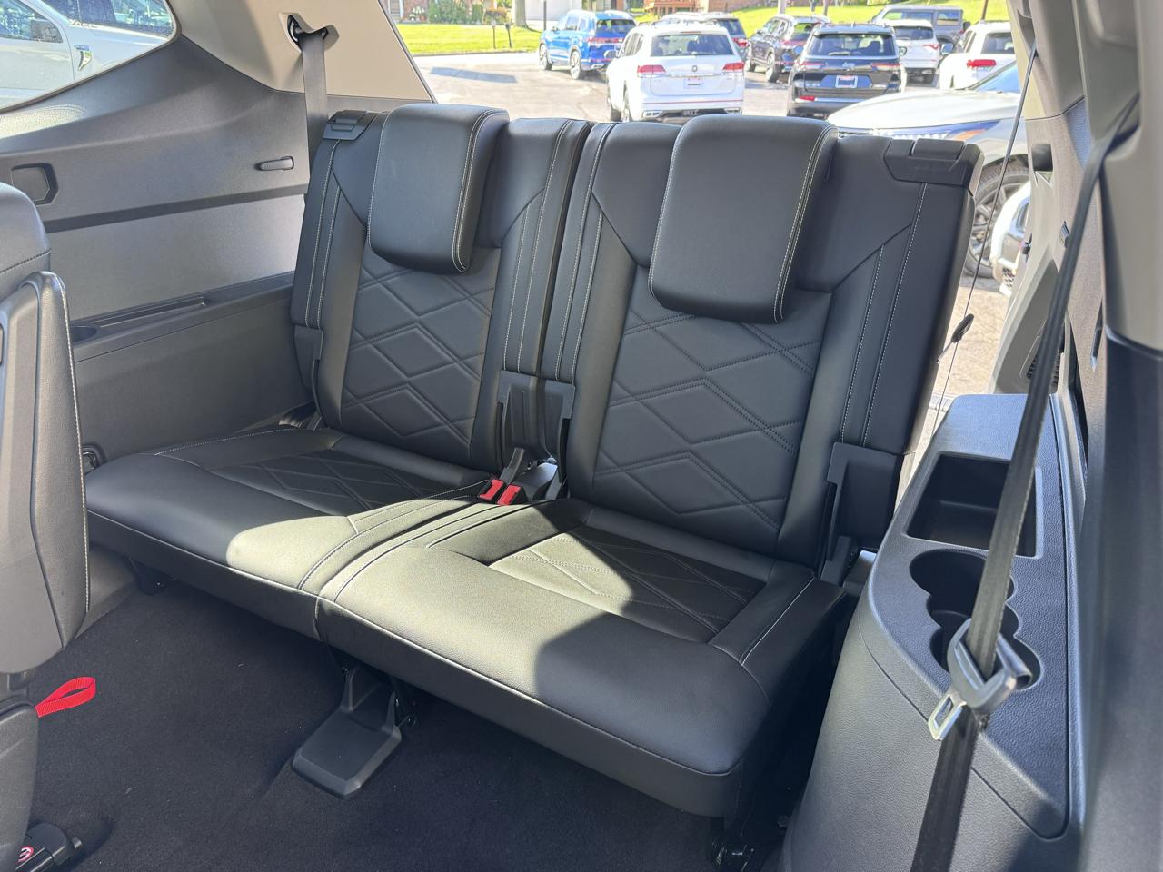 Volkswagen Atlas 2.0T SE w/Technology 4MOTION 2025