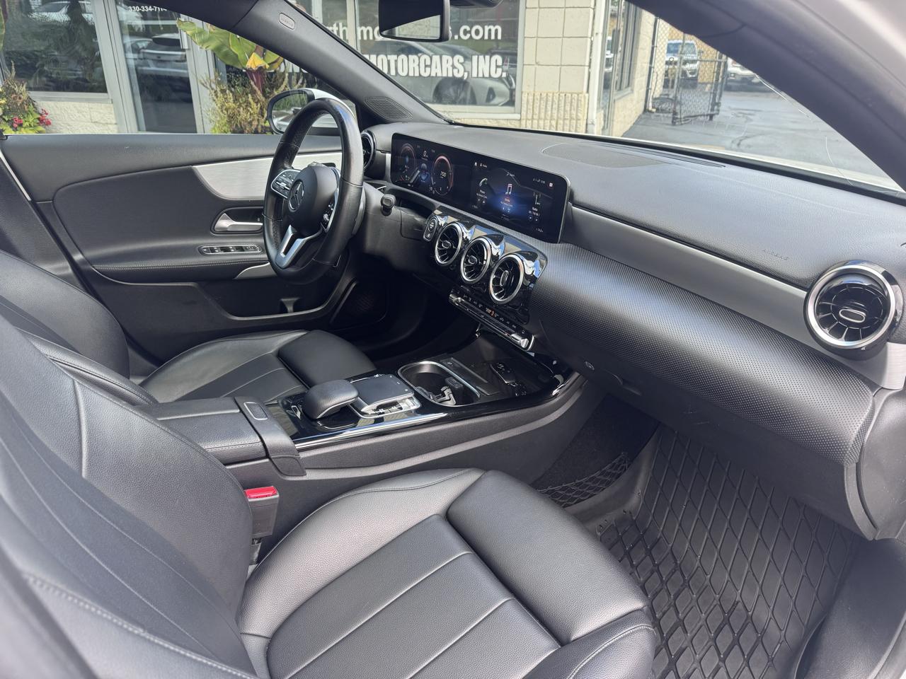 Mercedes-Benz A-Class A 220 4MATIC Sedan 2019
