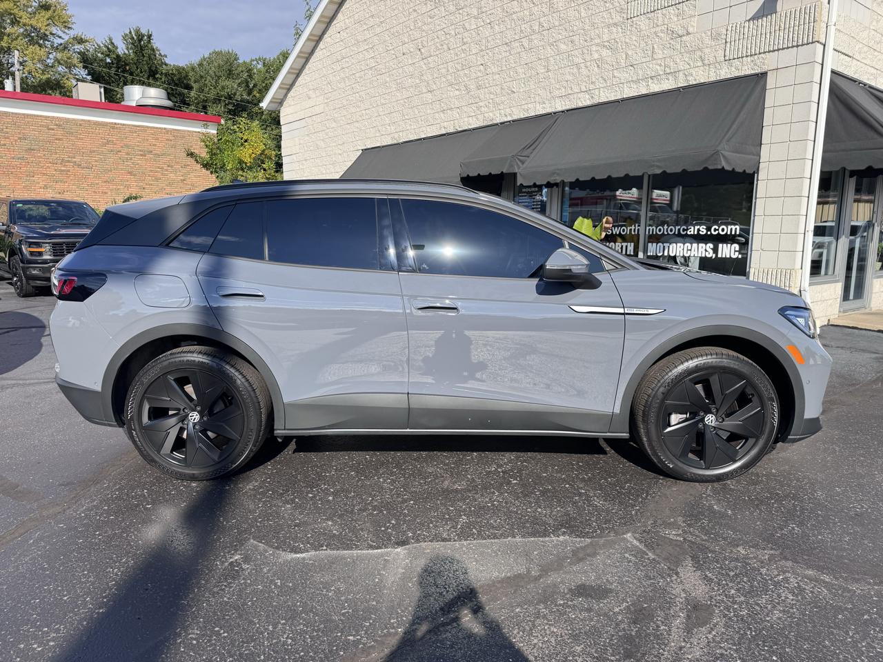 Volkswagen ID.4 Pro S AWD w/SK On Battery 2023