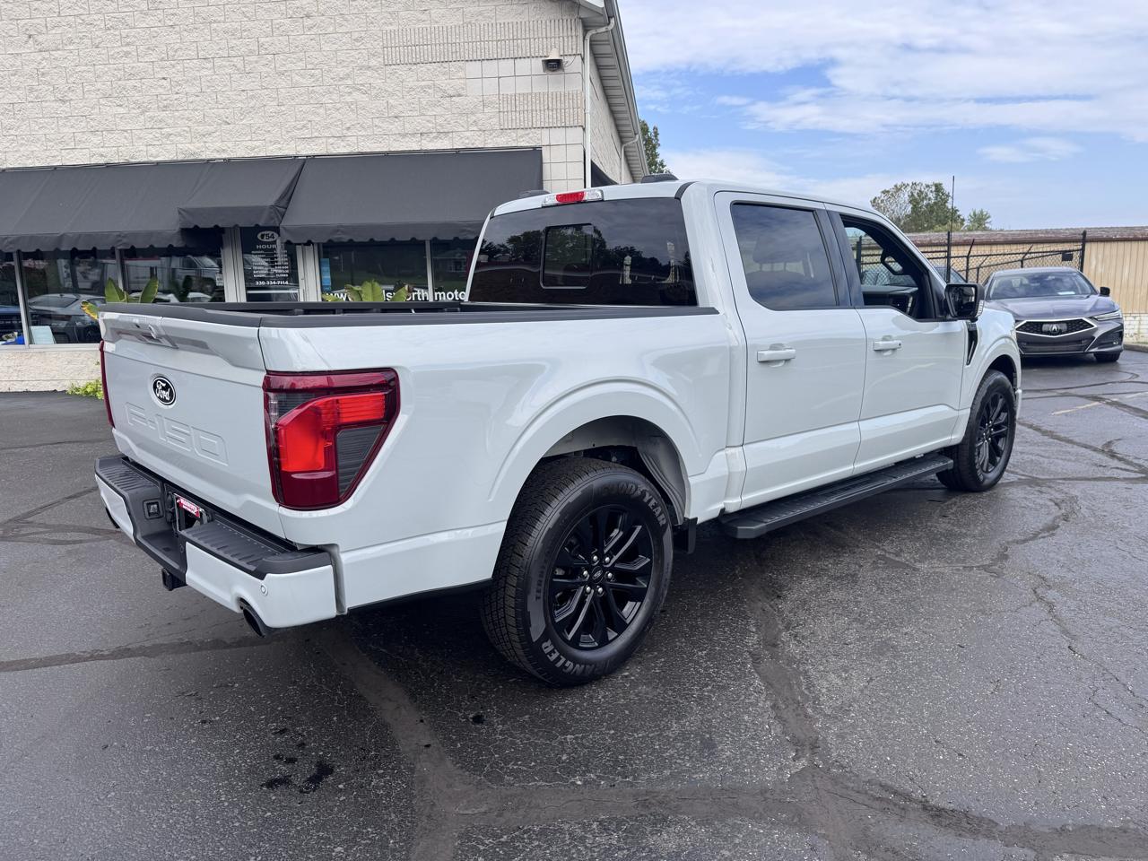 Ford F-150 XLT 2WD SuperCrew 5.5' Box 2024