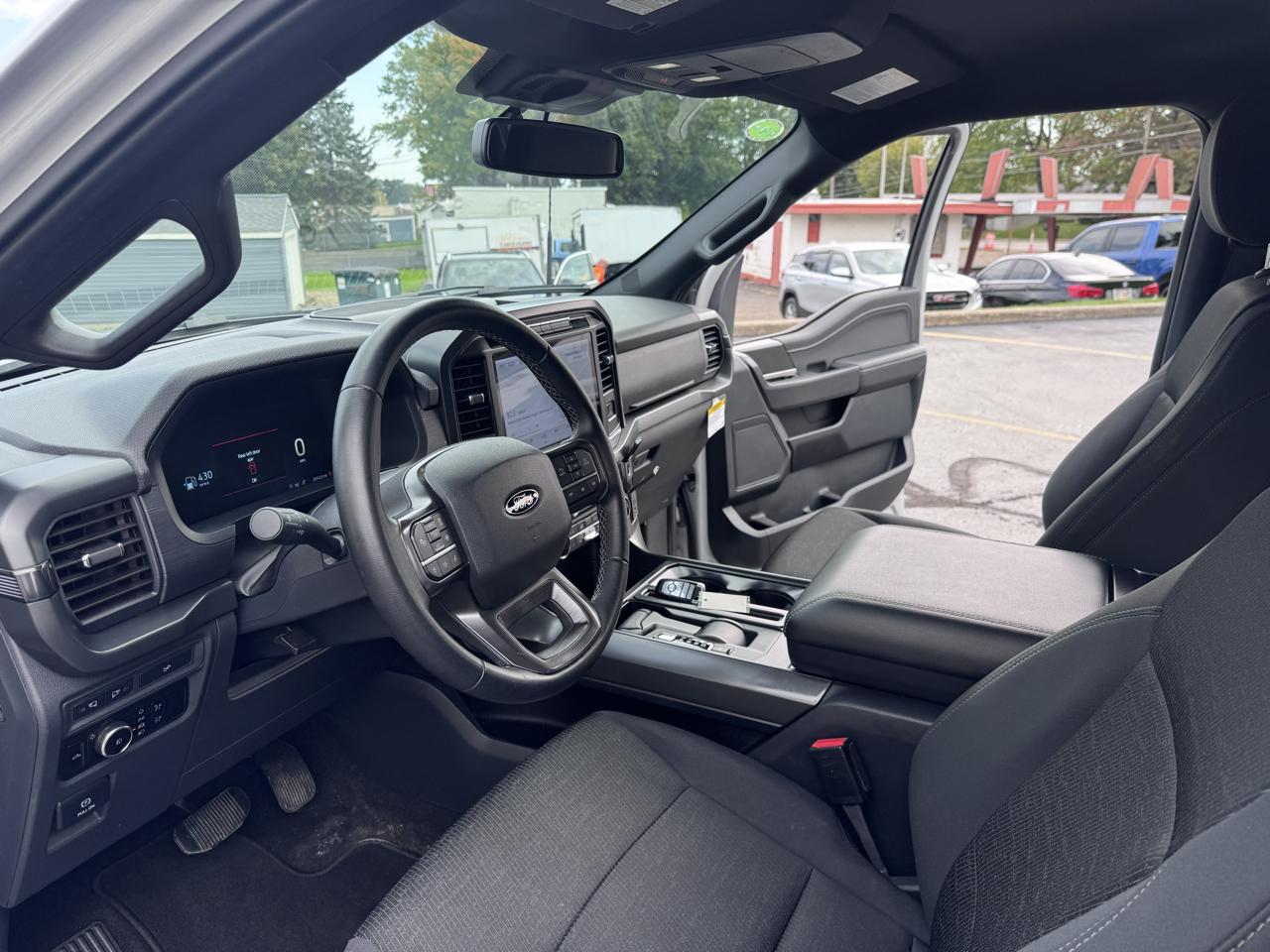 Ford F-150 XLT 2WD SuperCrew 5.5' Box 2024