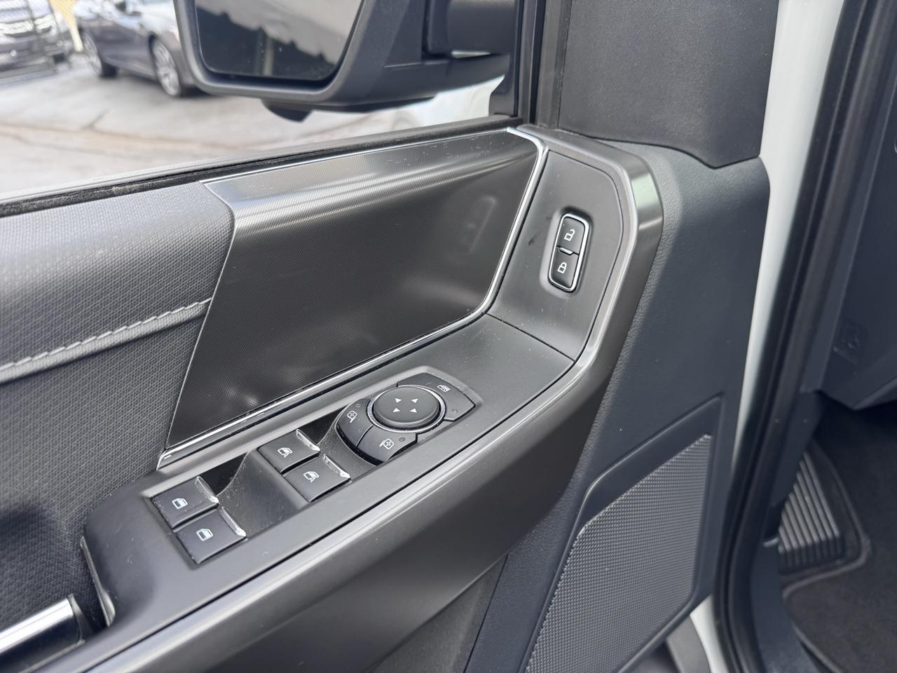 Ford F-150 XLT 2WD SuperCrew 5.5' Box 2024