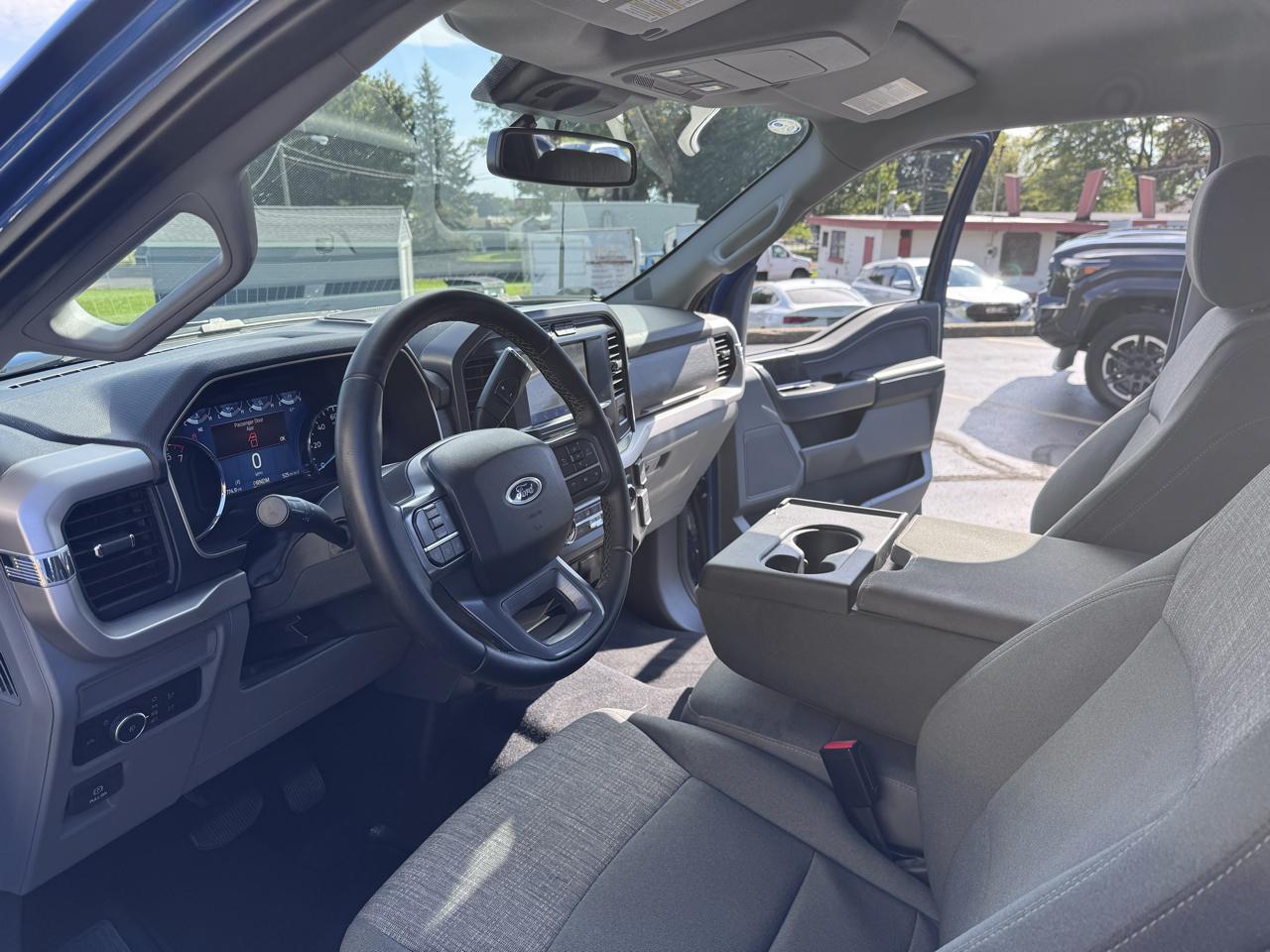 Ford F-150 XLT SuperCrew 5.5-ft. Bed 4WD 2023