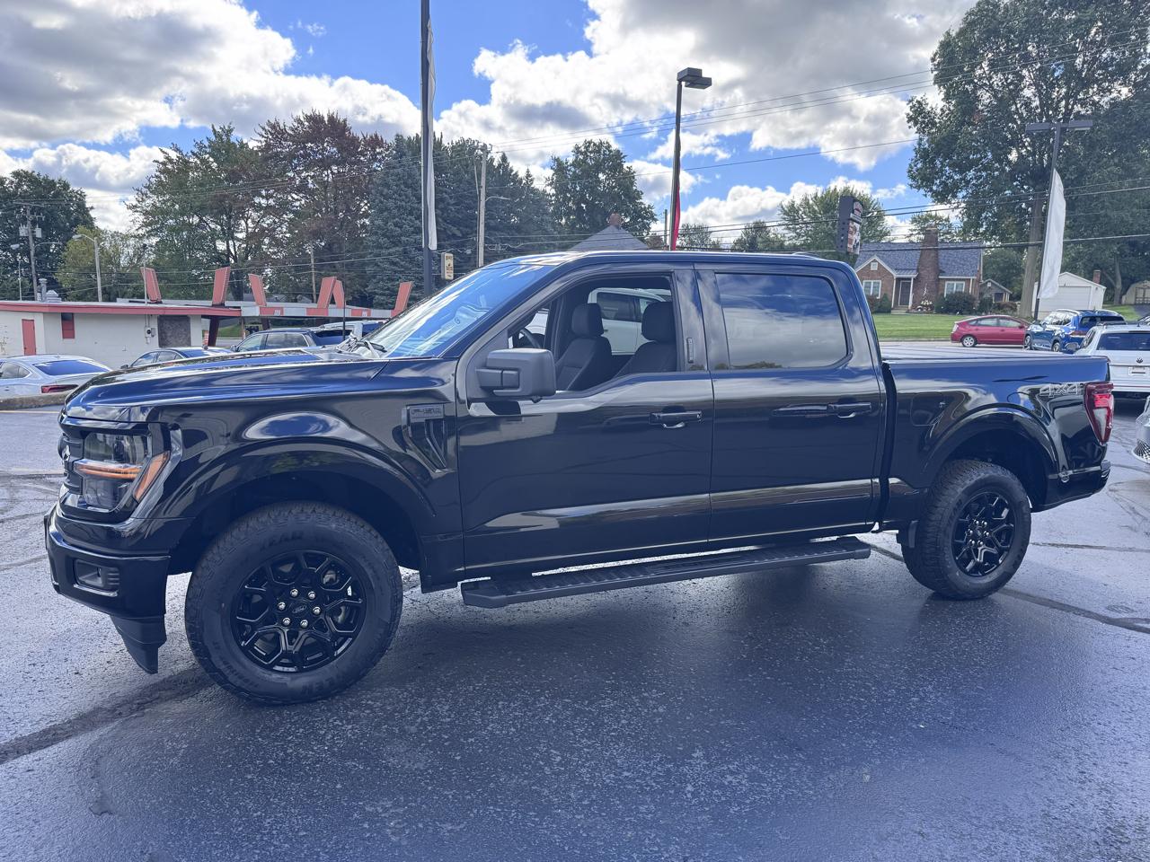 Ford F-150 XLT SuperCrew 5.5-ft. Bed 4WD 2024