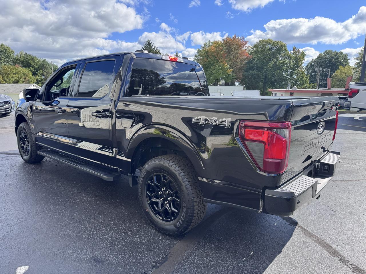 Ford F-150 XLT SuperCrew 5.5-ft. Bed 4WD 2024