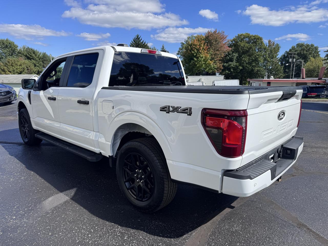 Ford F-150 STX 4WD SuperCrew 5.5' Box 2025