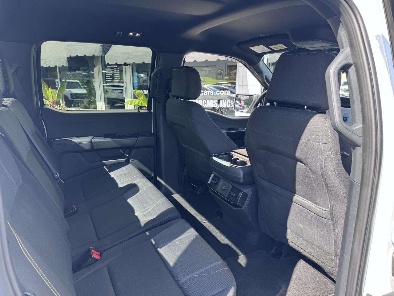 Ford F-150 STX 4WD SuperCrew 5.5' Box 2025