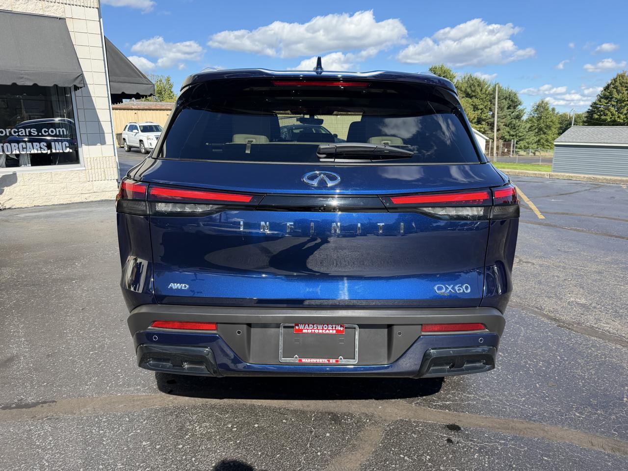 Infiniti QX60 LUXE AWD 2024