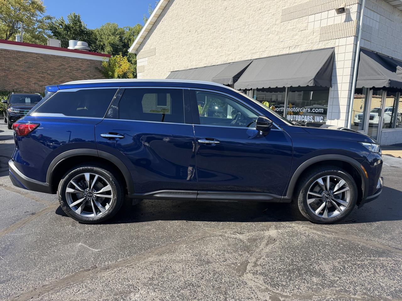 Infiniti QX60 LUXE AWD 2024