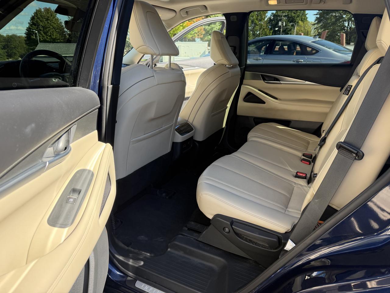 Infiniti QX60 LUXE AWD 2024