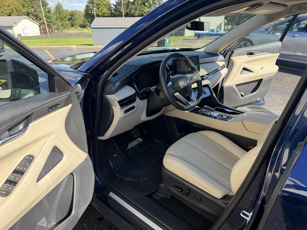 Infiniti QX60 LUXE AWD 2024