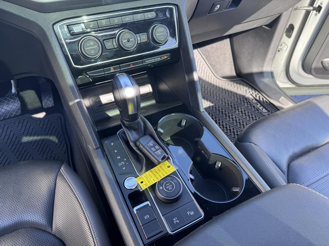 Volkswagen Atlas Cross Sport 3.6L V6 SEL Premium 4MOTION 2020