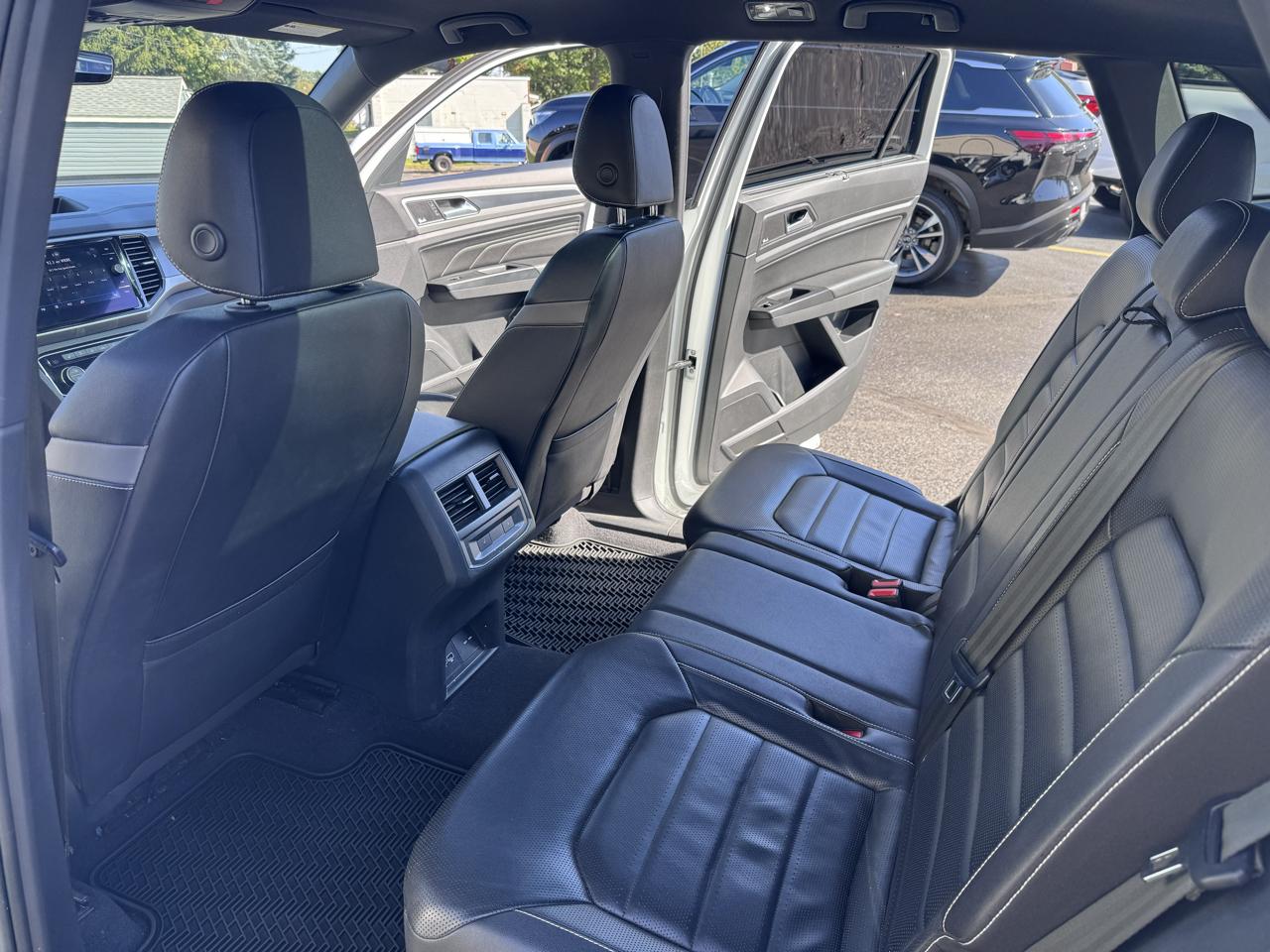 Volkswagen Atlas Cross Sport 3.6L V6 SEL Premium 4MOTION 2020