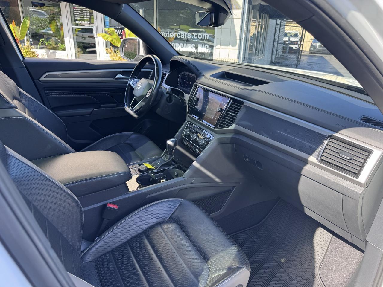 Volkswagen Atlas Cross Sport 3.6L V6 SEL Premium 4MOTION 2020