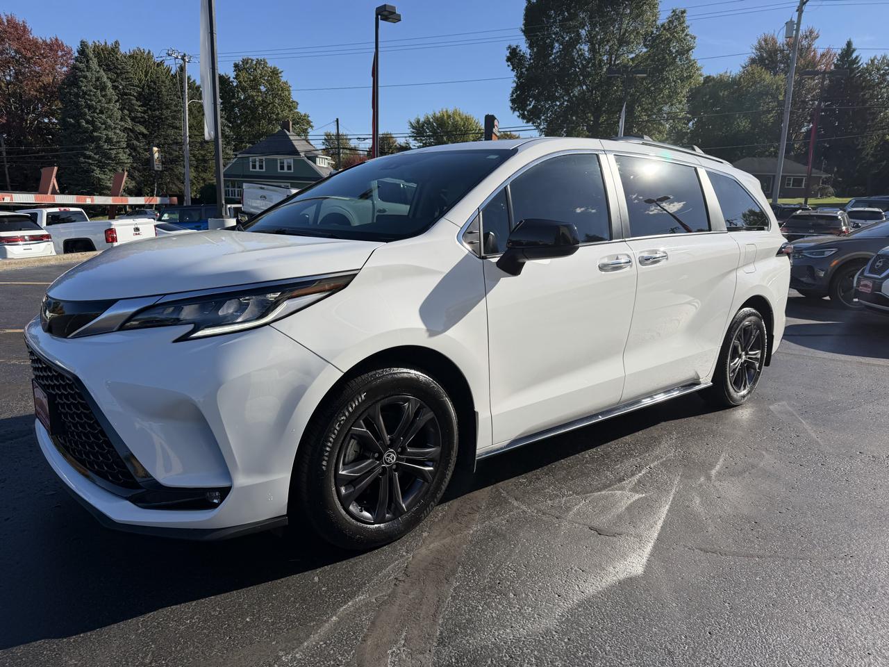 Toyota Sienna Platinum AWD 7-Passenger (Natl) 2024