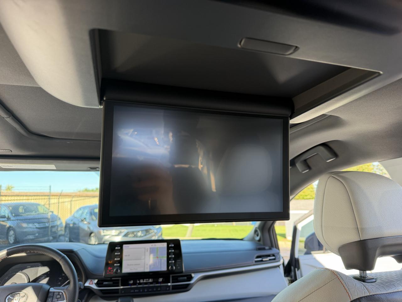 Toyota Sienna Platinum AWD 7-Passenger (Natl) 2024