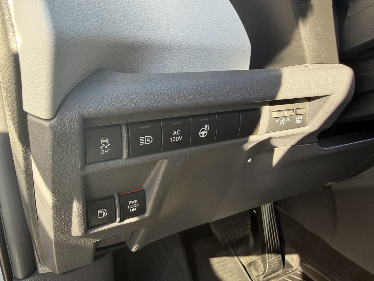 Toyota Sienna Platinum AWD 7-Passenger (Natl) 2024