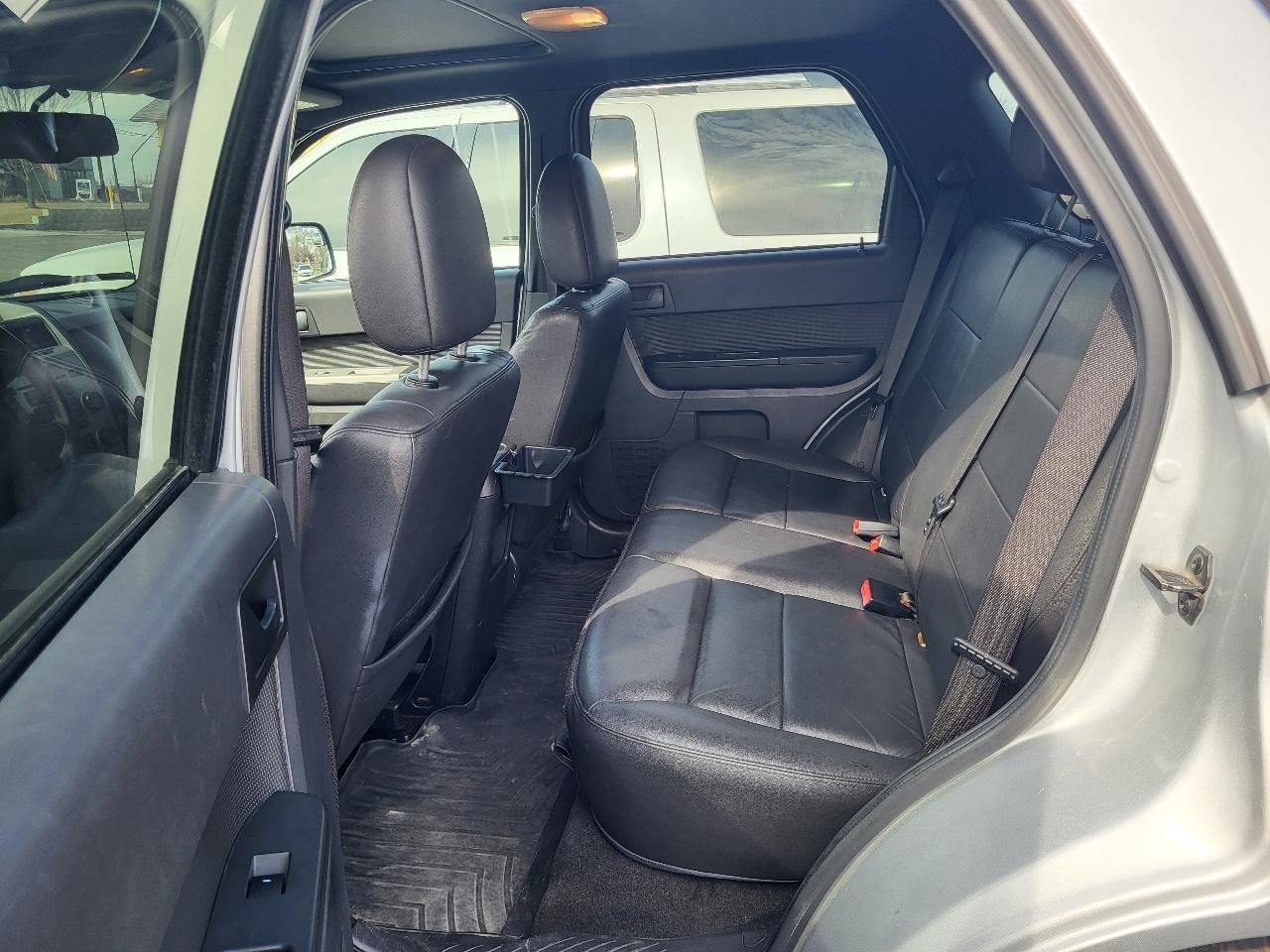 Ford Escape XLT 4WD 2011