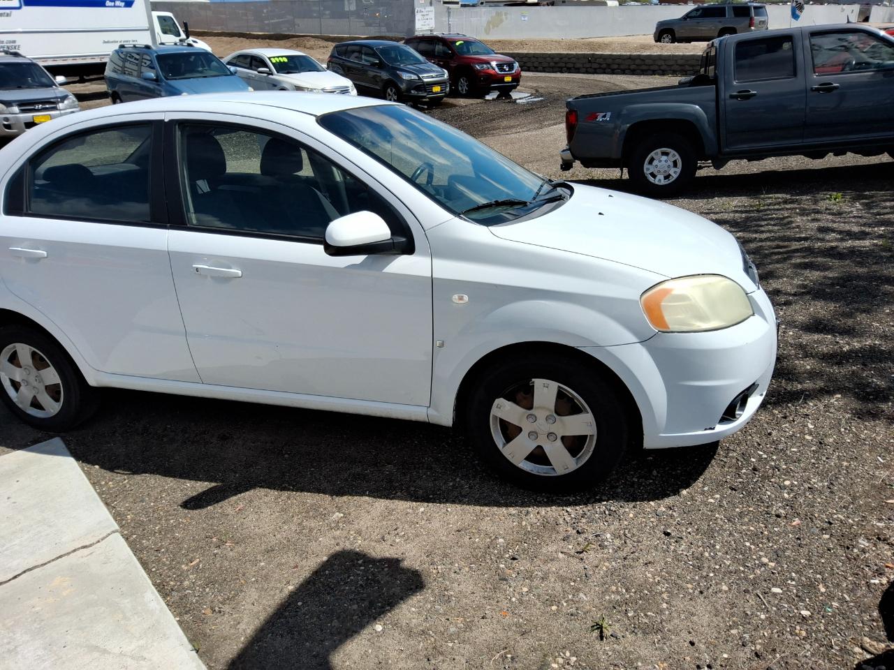 Chevrolet Aveo LS 4-Door 2011
