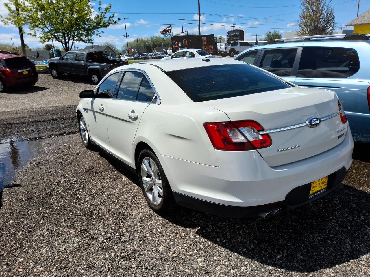 Ford Taurus SEL AWD 2011