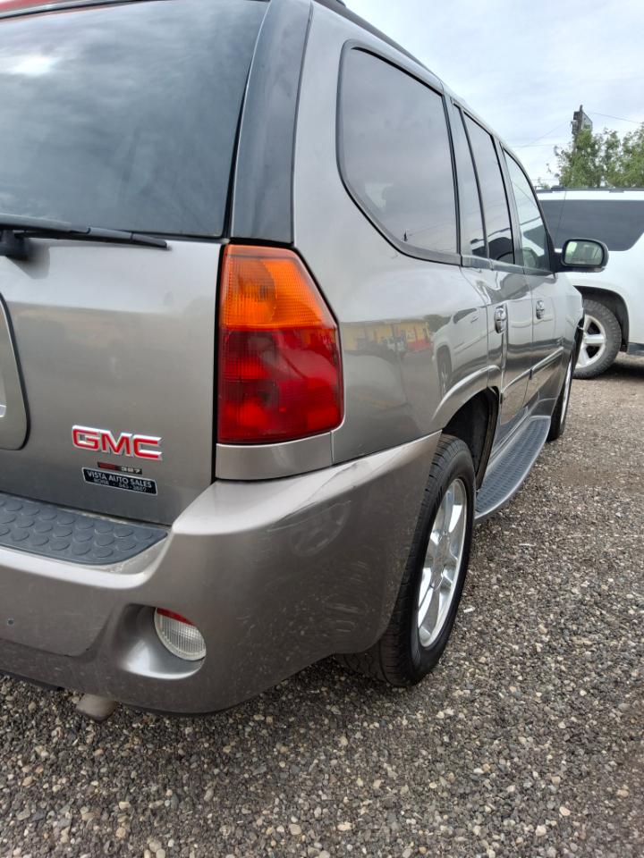 GMC Envoy XL Denali 4WD 2007