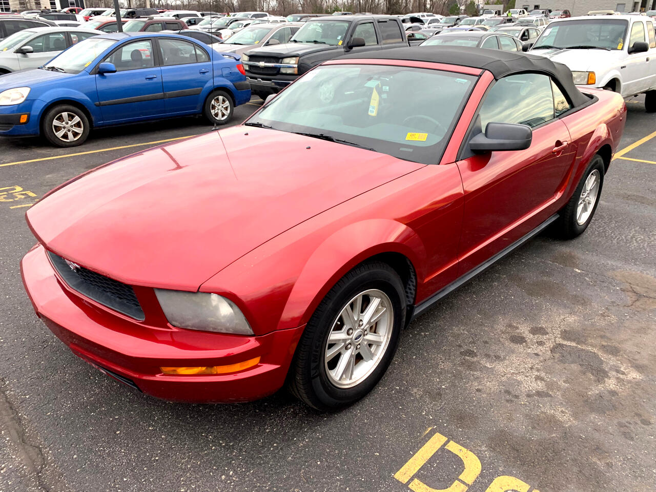 Ford Mustang V6 Deluxe Convertible 2006