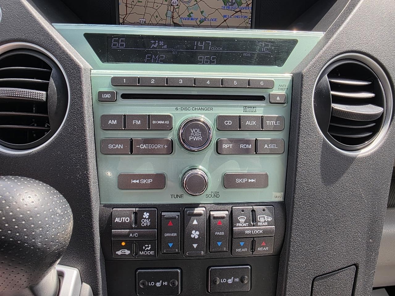 Honda Pilot Touring 2WD 5-Spd AT 2010