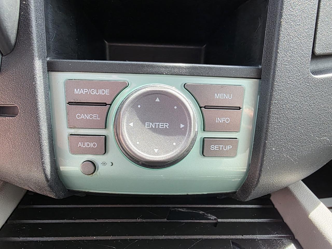 Honda Pilot Touring 2WD 5-Spd AT 2010