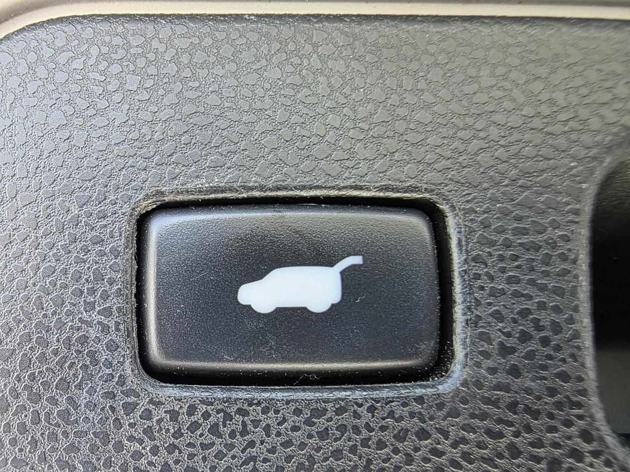 Honda Pilot Touring 2WD 5-Spd AT 2010