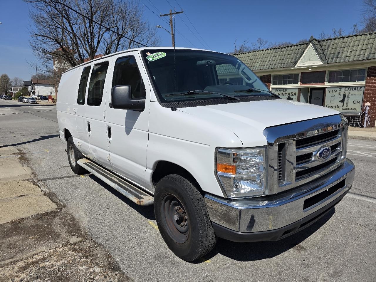 Ford E250 Vans Econoline Cargo Van 2013
