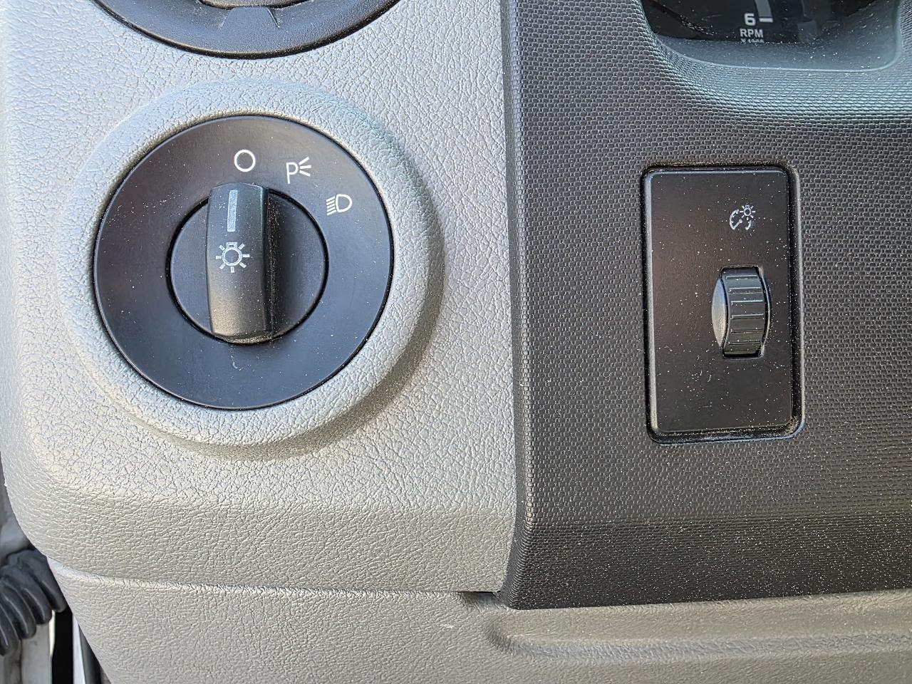 Ford E250 Vans Econoline Cargo Van 2013