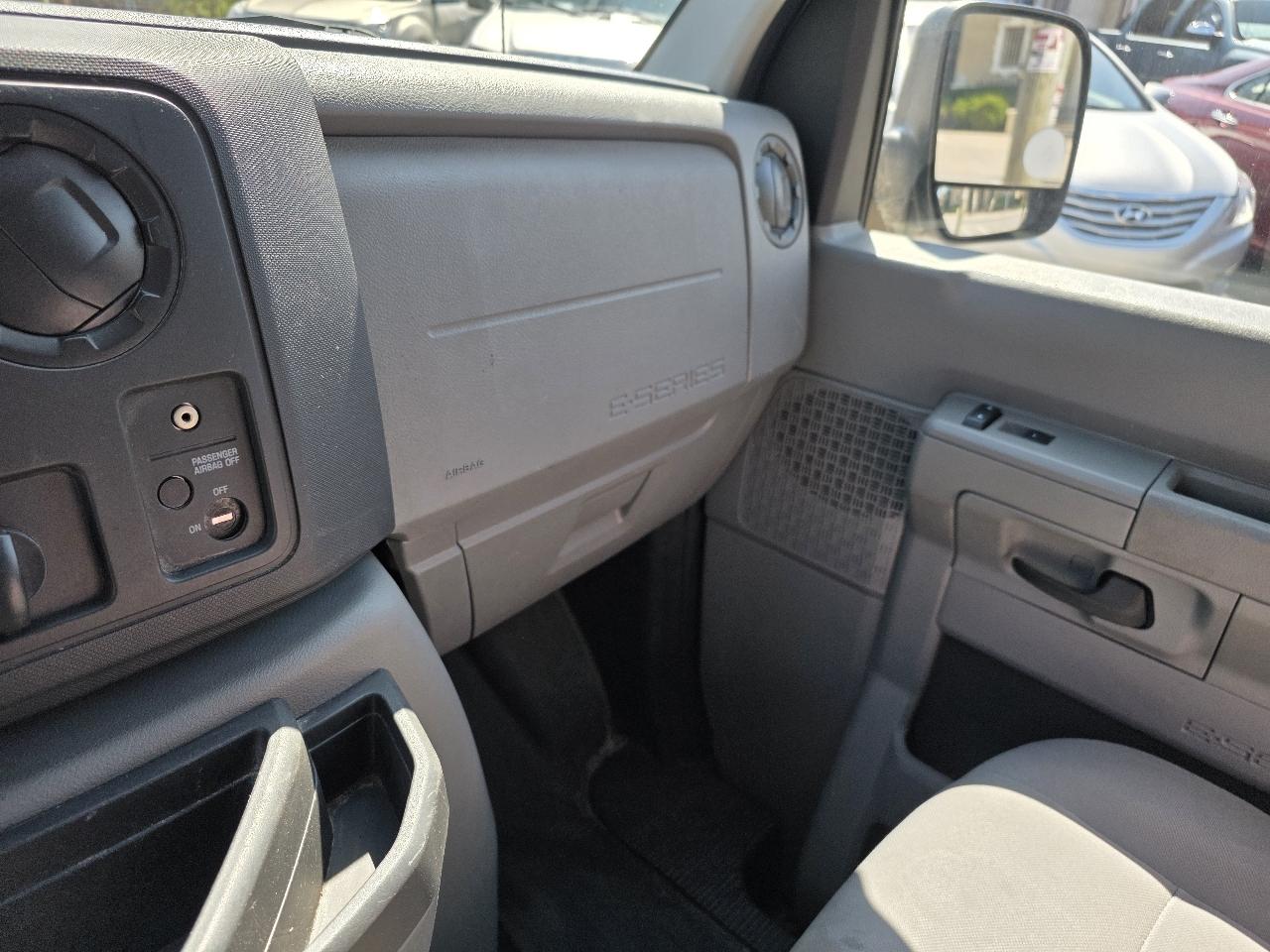 Ford E250 Vans Econoline Cargo Van 2013