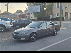 2005 Toyota Camry 
