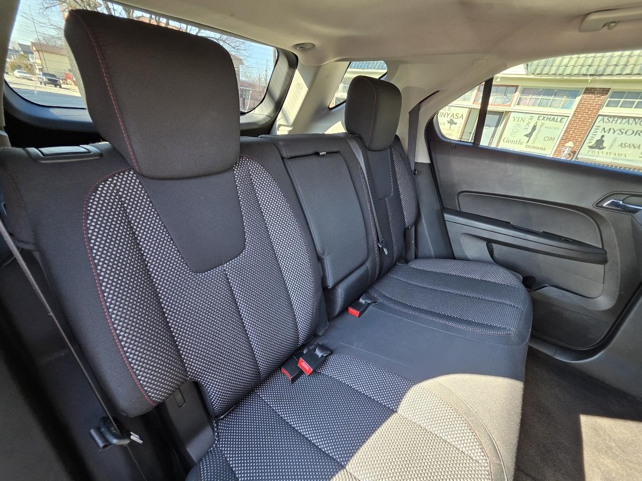 Chevrolet Equinox 1LT 2WD 2011