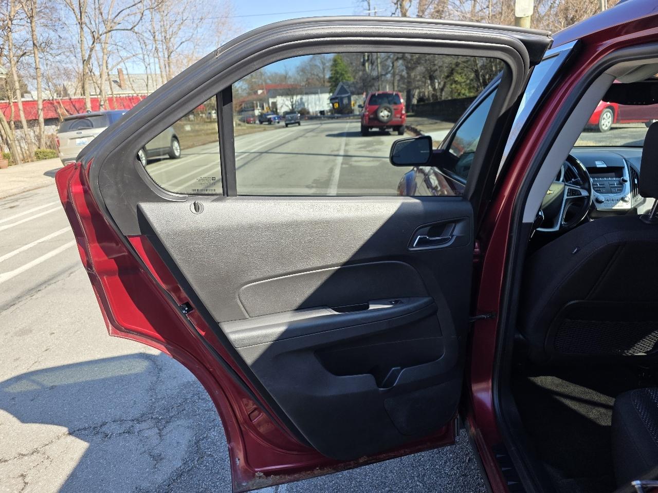 Chevrolet Equinox 1LT 2WD 2011