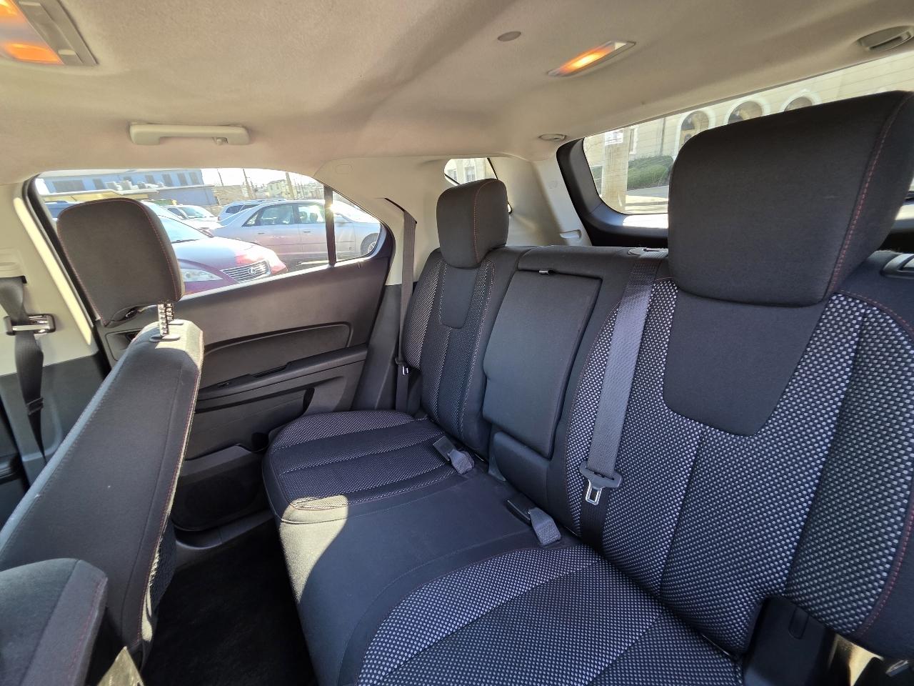 Chevrolet Equinox 1LT 2WD 2011