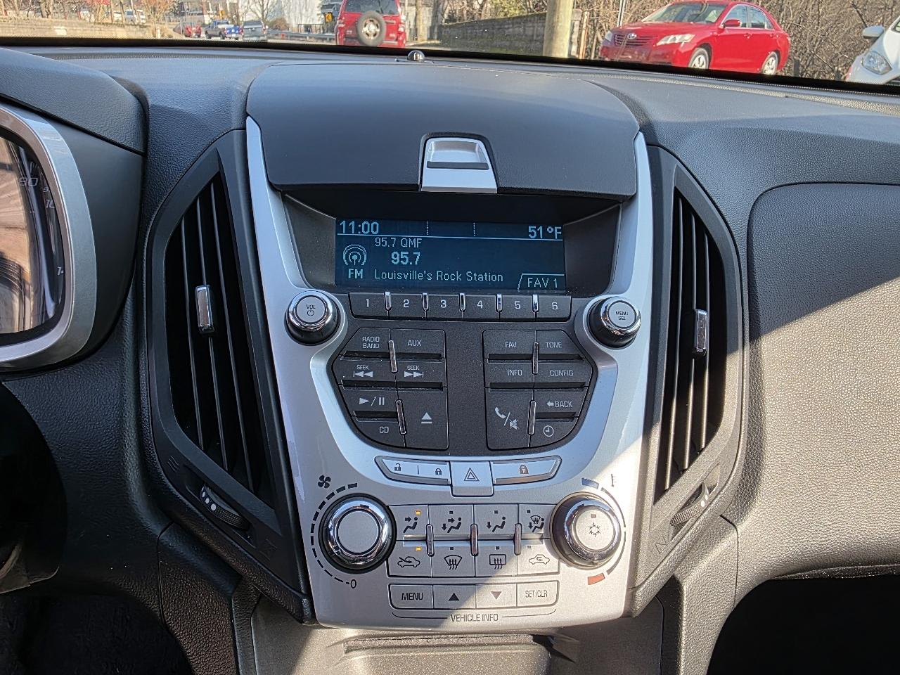 Chevrolet Equinox 1LT 2WD 2011