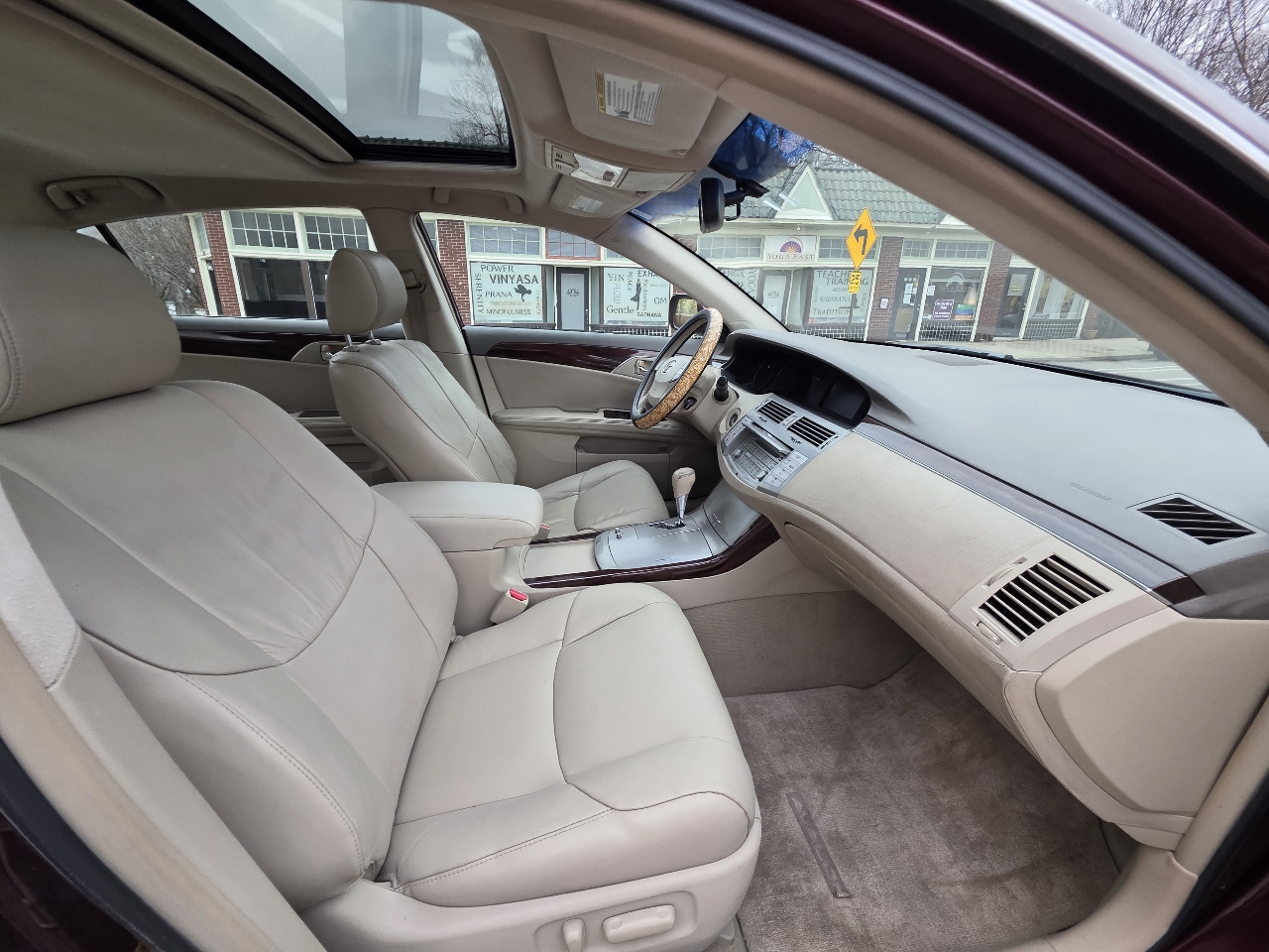 Toyota Avalon XLS 2008