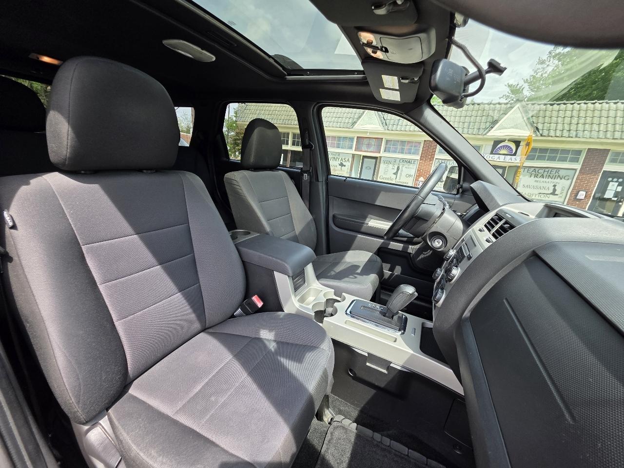 Ford Escape XLT 4WD 2012