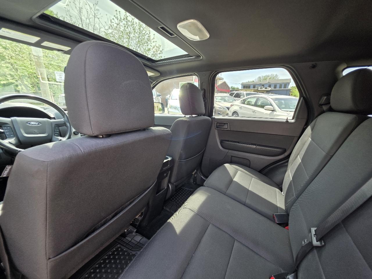 Ford Escape XLT 4WD 2012