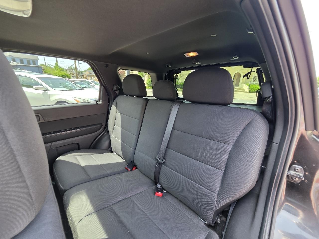 Ford Escape XLT 4WD 2012