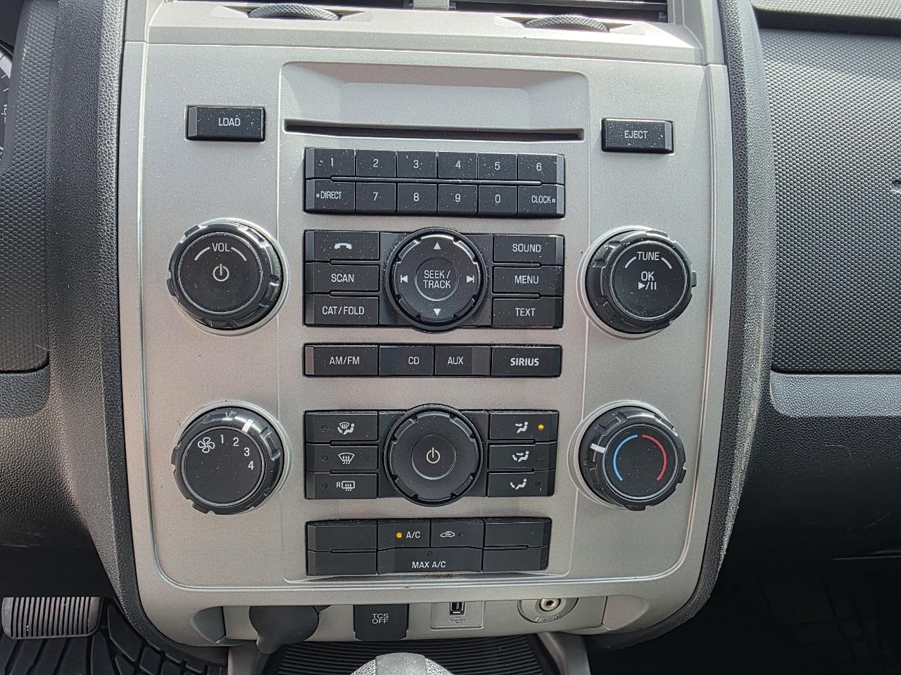 Ford Escape XLT 4WD 2012