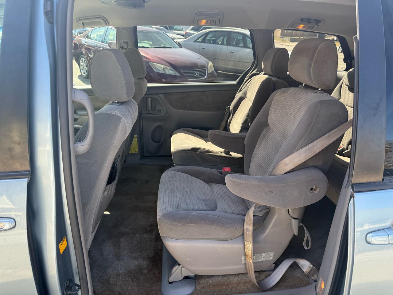 Toyota Sienna LE 7-Passenger 2006