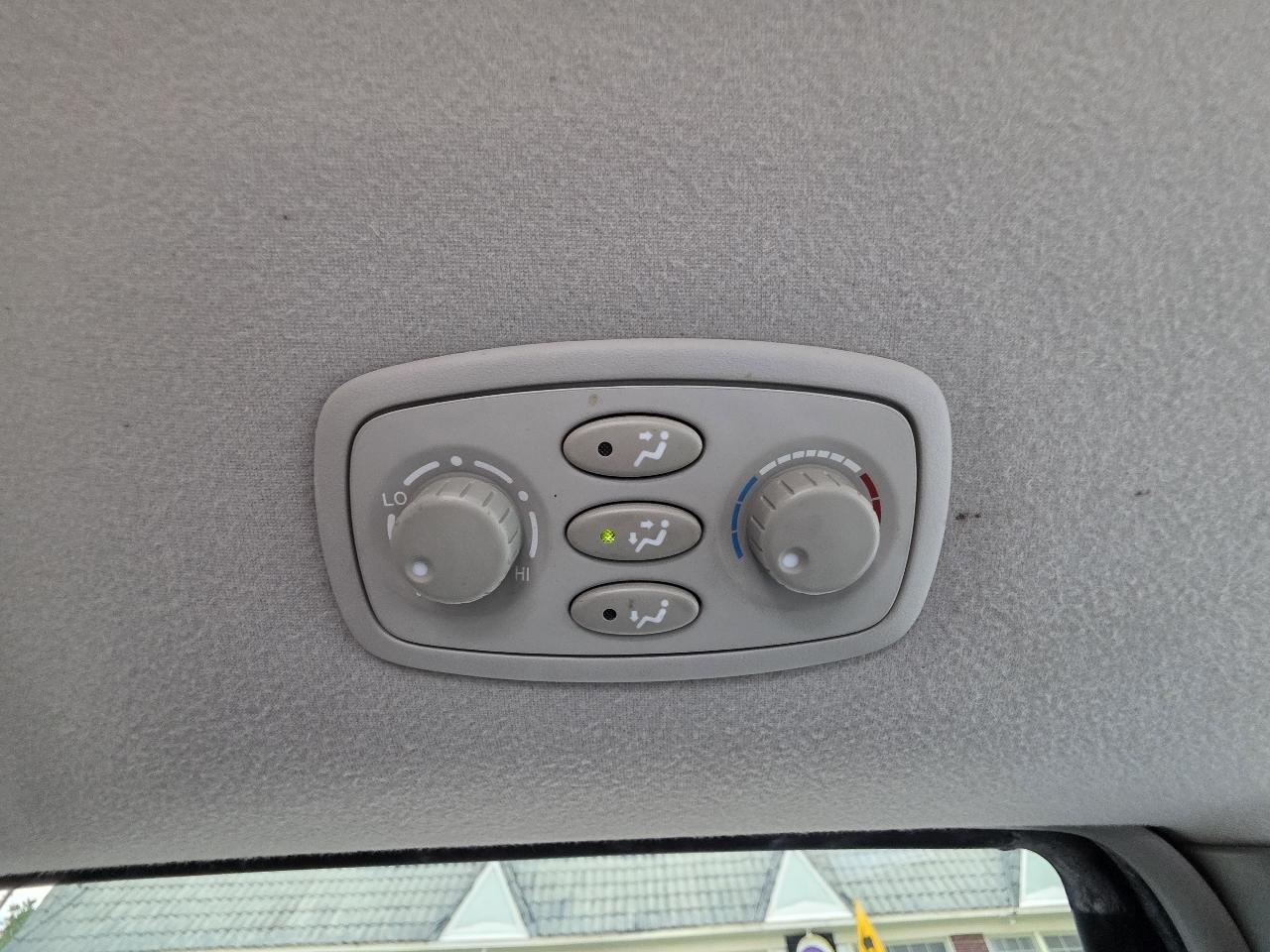 Toyota Sienna LE 7-Passenger 2006