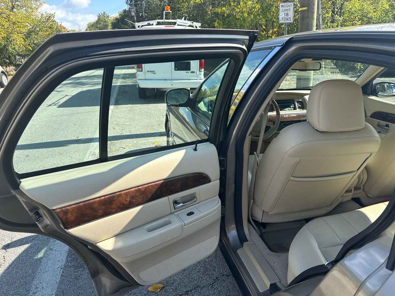 Mercury Grand Marquis LS Premium 2006 Mercury Grand Marquis LS Premium 2006