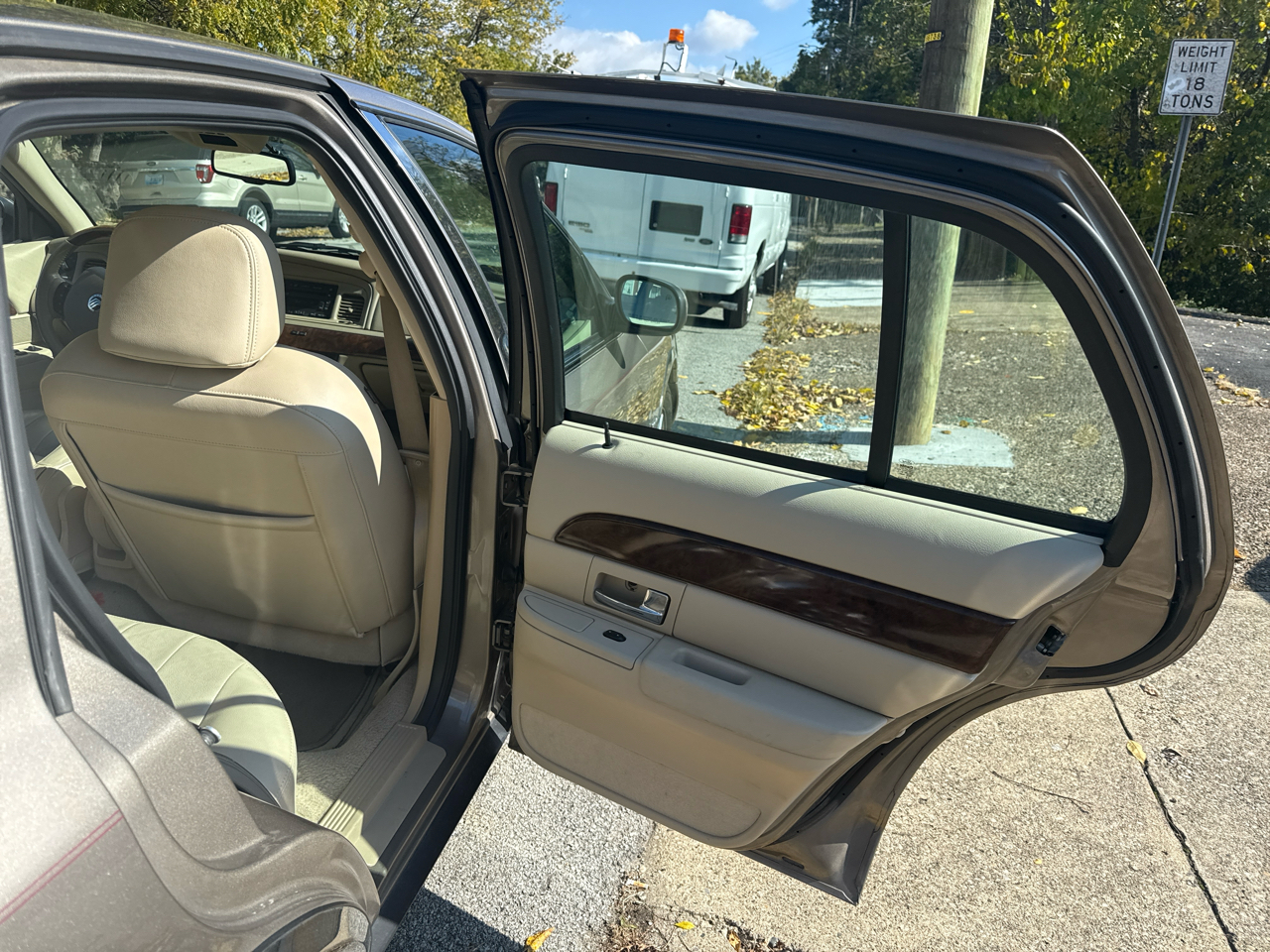 Mercury Grand Marquis LS Premium 2006 Mercury Grand Marquis LS Premium 2006